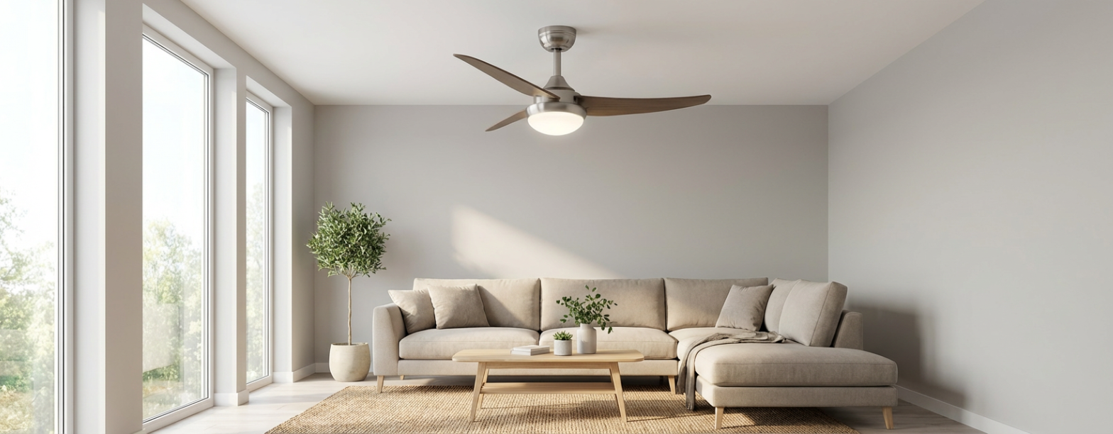 Ventilatore da soffitto in un soggiorno moderno